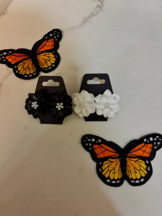 Dia Earrings